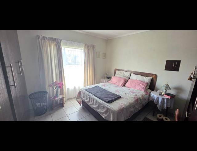 2 BEDROOM TOWNHOUSE FOR SALE IN RIVERSDALE